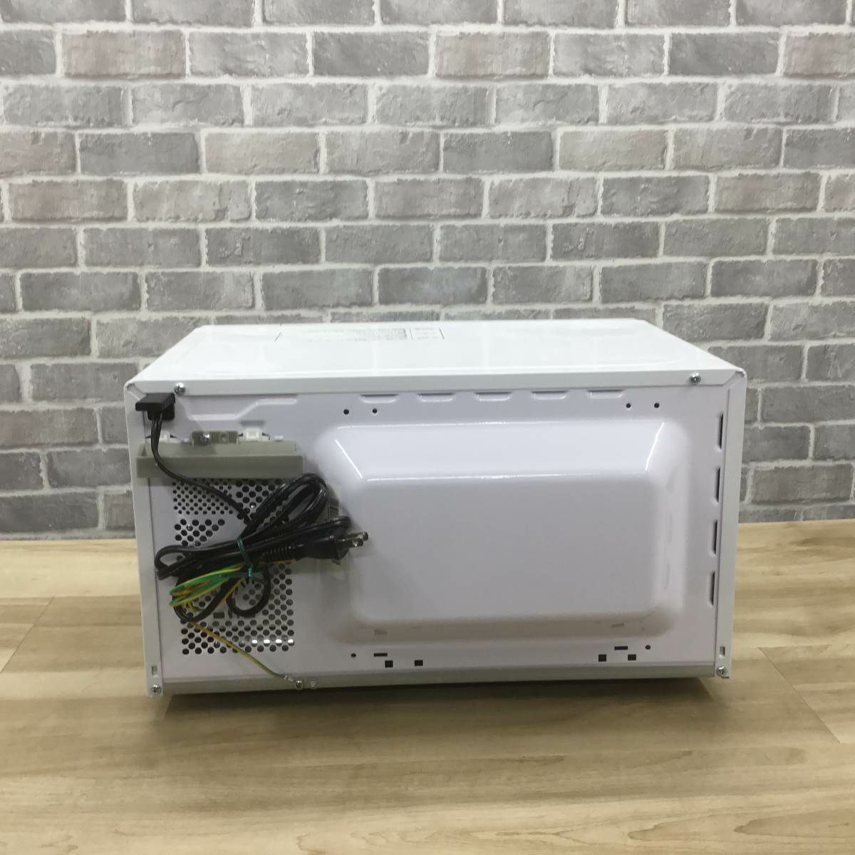 アイリスオーヤマ 電子レンジ 500W 17L ヘルツフリー ホワイト IMB-T178-W 2024年製