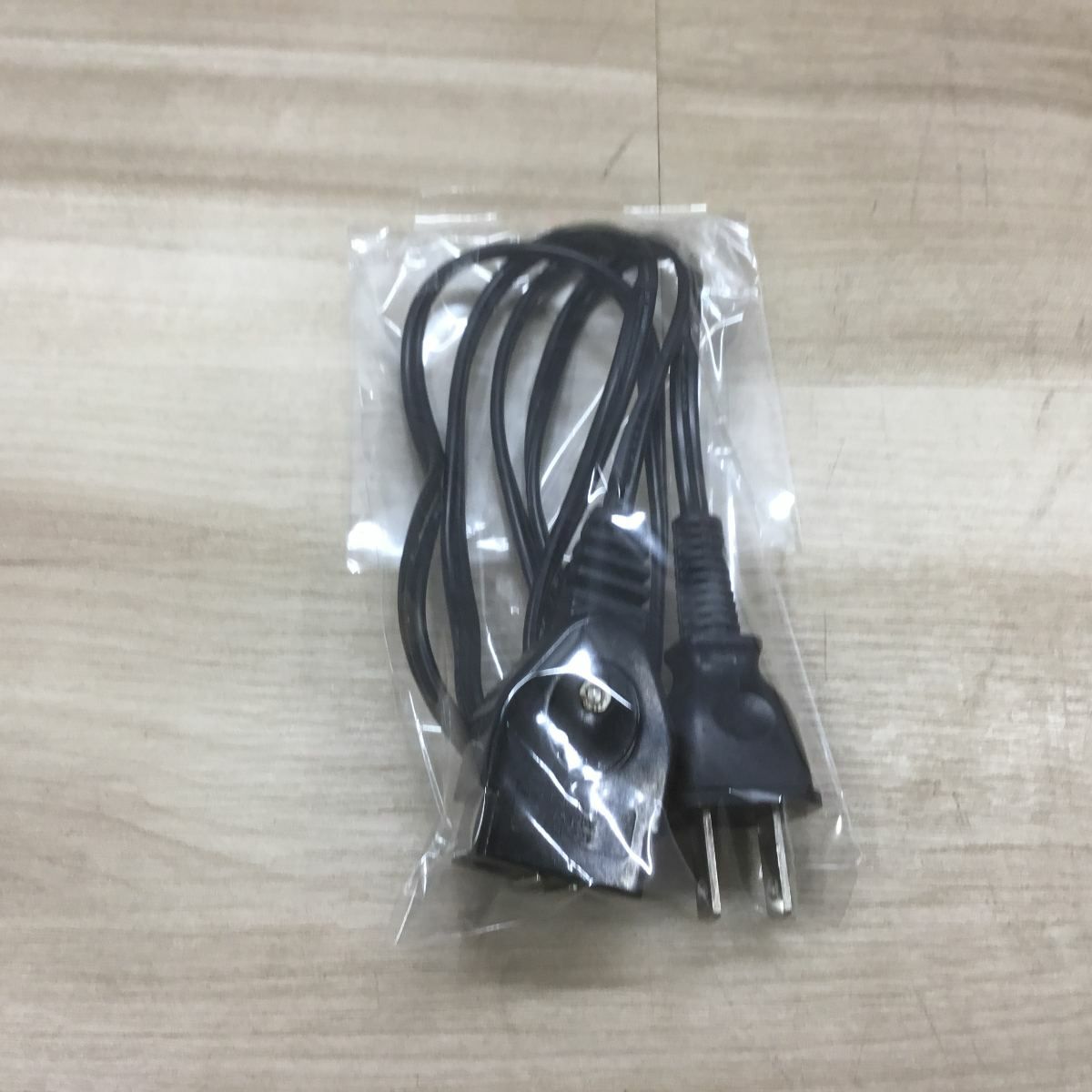 コイズミ IHクッキングヒーター 1口 1400W レッド/ブラック KIH-1402/R 2018年製