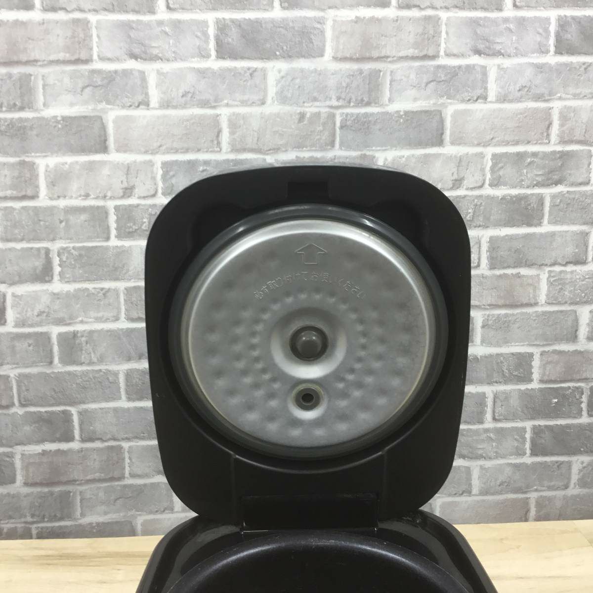アイリスオーヤマ 炊飯器 マイコン式 3合炊き ブラック RC-MA30AZ-B 2018年製