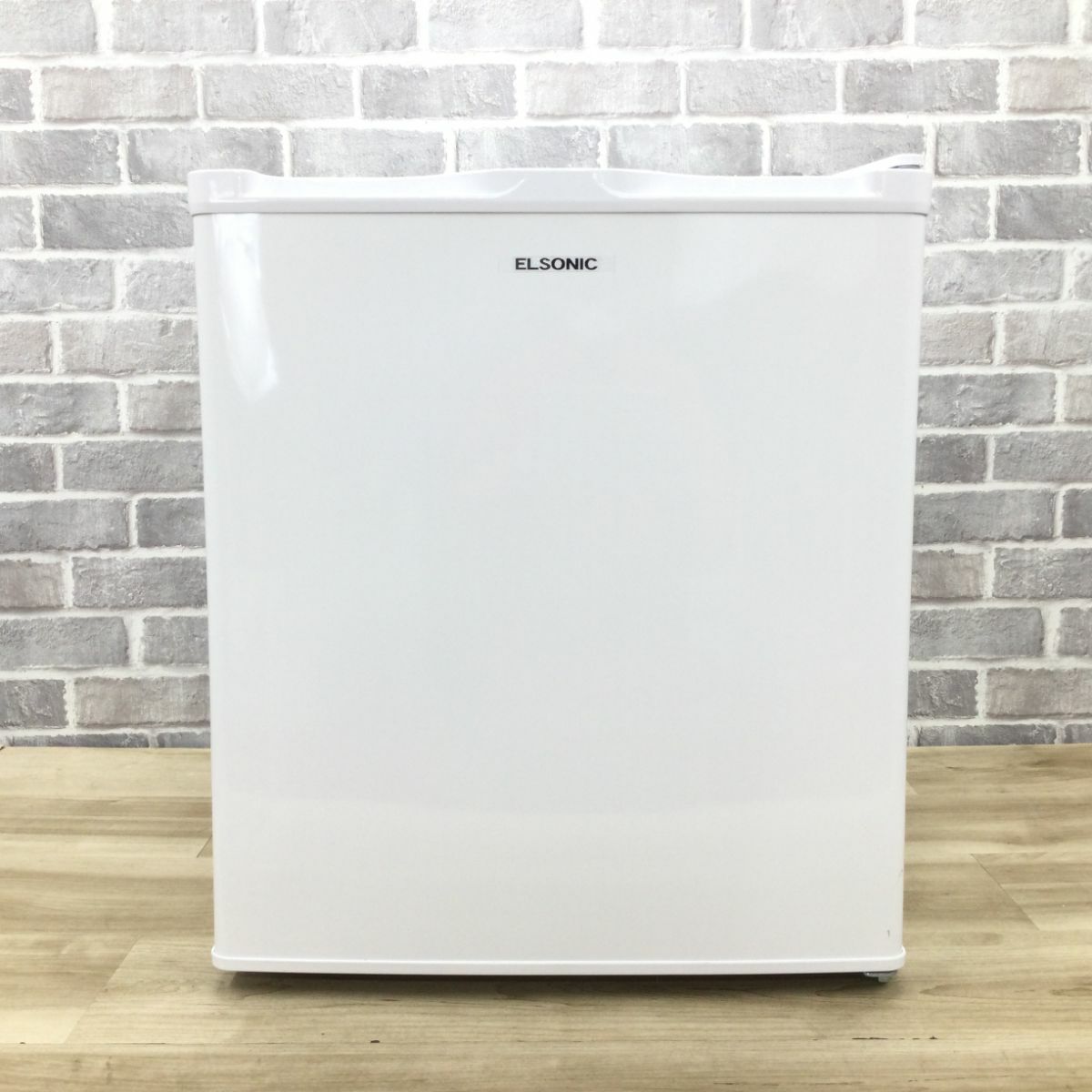 エルソニック 冷蔵庫 1ドア 47L 右開き ECH-R47 2024年製