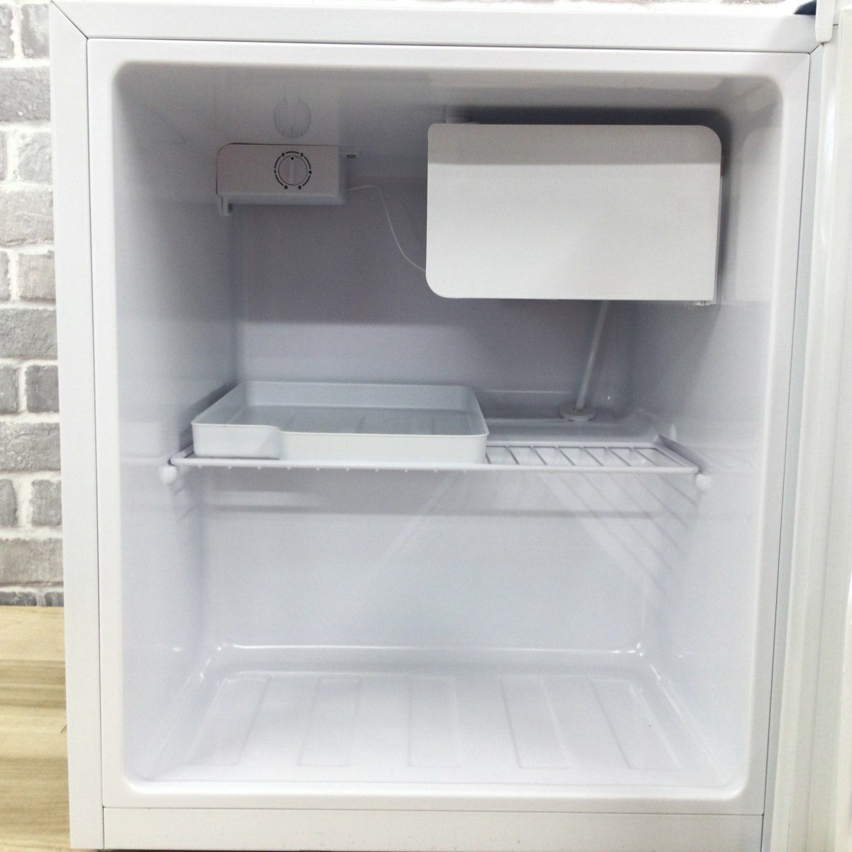 エルソニック 冷蔵庫 1ドア 47L 右開き ECH-R47 2024年製