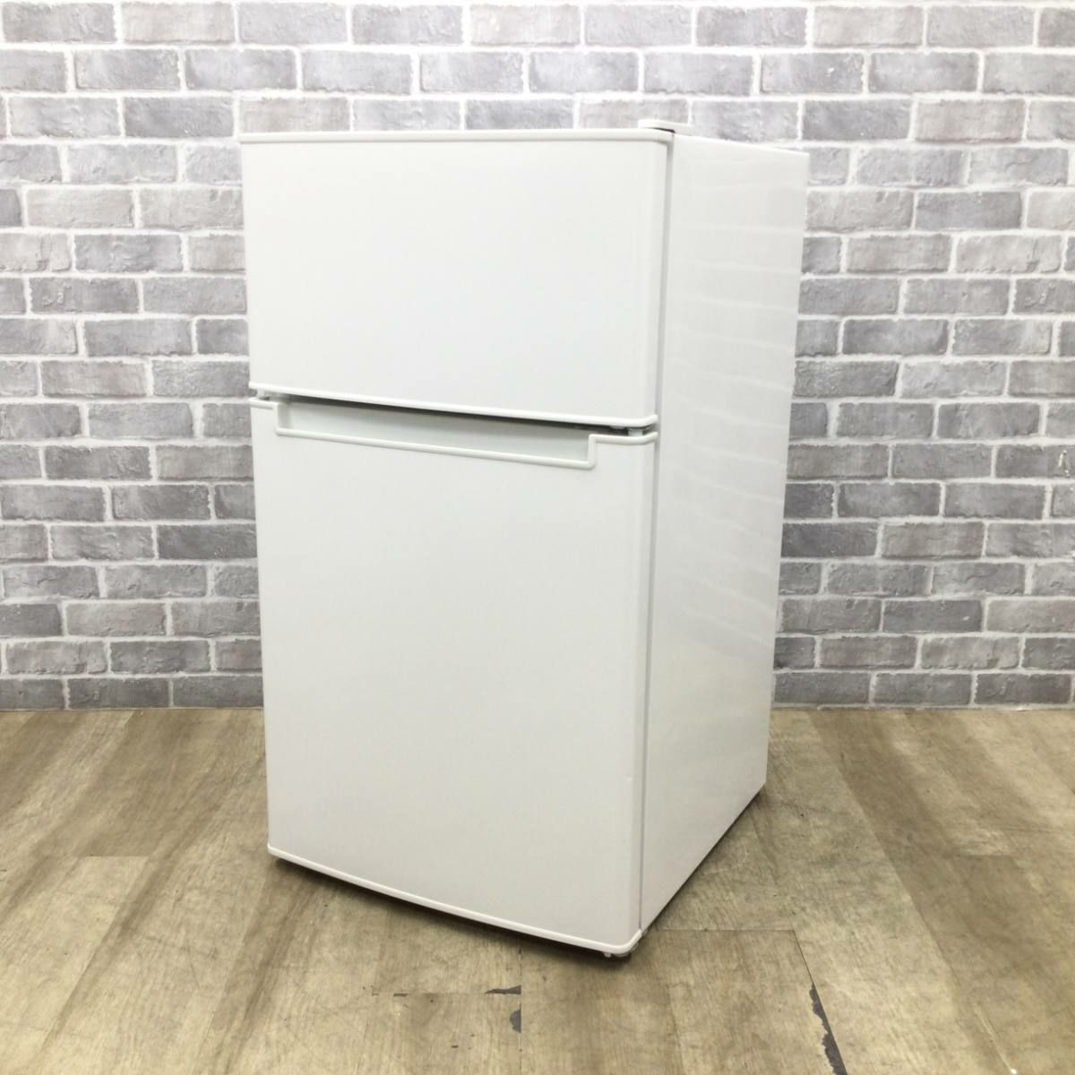 タグレーベルバイアマダナ 冷蔵庫 2ドア 85L 右開き AT-RF85B 2020年製