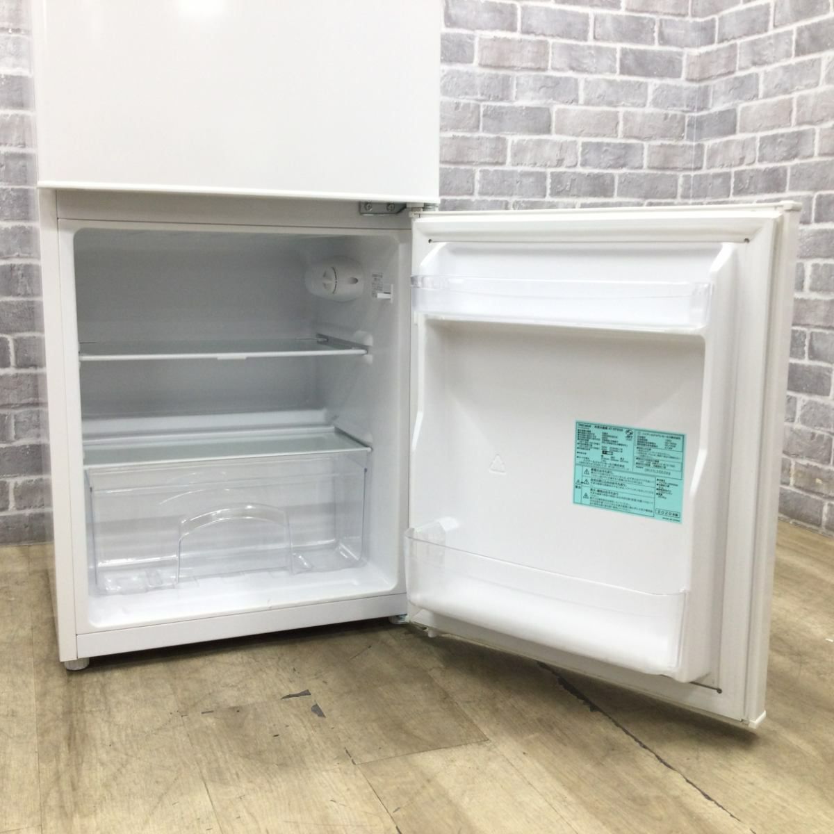 タグレーベルバイアマダナ 冷蔵庫 2ドア 85L 右開き AT-RF85B 2020年製