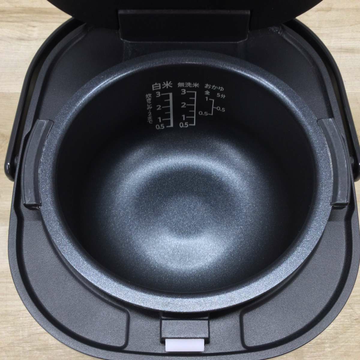 シャープ 炊飯器 マイコン式 3合炊き KS-CF05D-B 2023年製