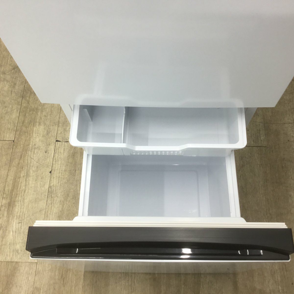 ハイセンス 冷蔵庫 2ドア 135L 右開き ホワイト HR-D13E2W 2022年製