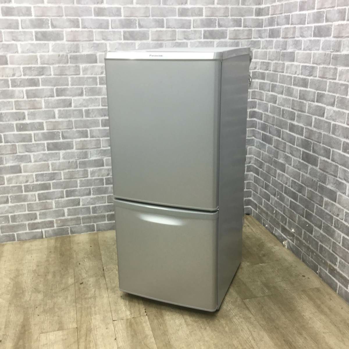 パナソニック 冷蔵庫 2ドア 138L 右開き シルバー NR-B149W-S 2017年製