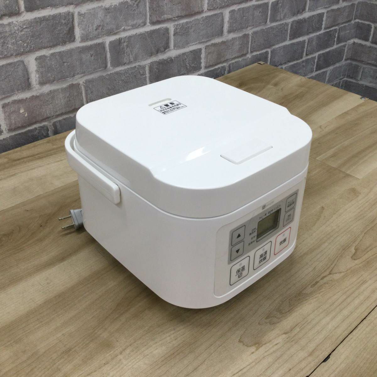 ニトリ 炊飯器 マイコン式 3合炊き SN-A5 2018年製