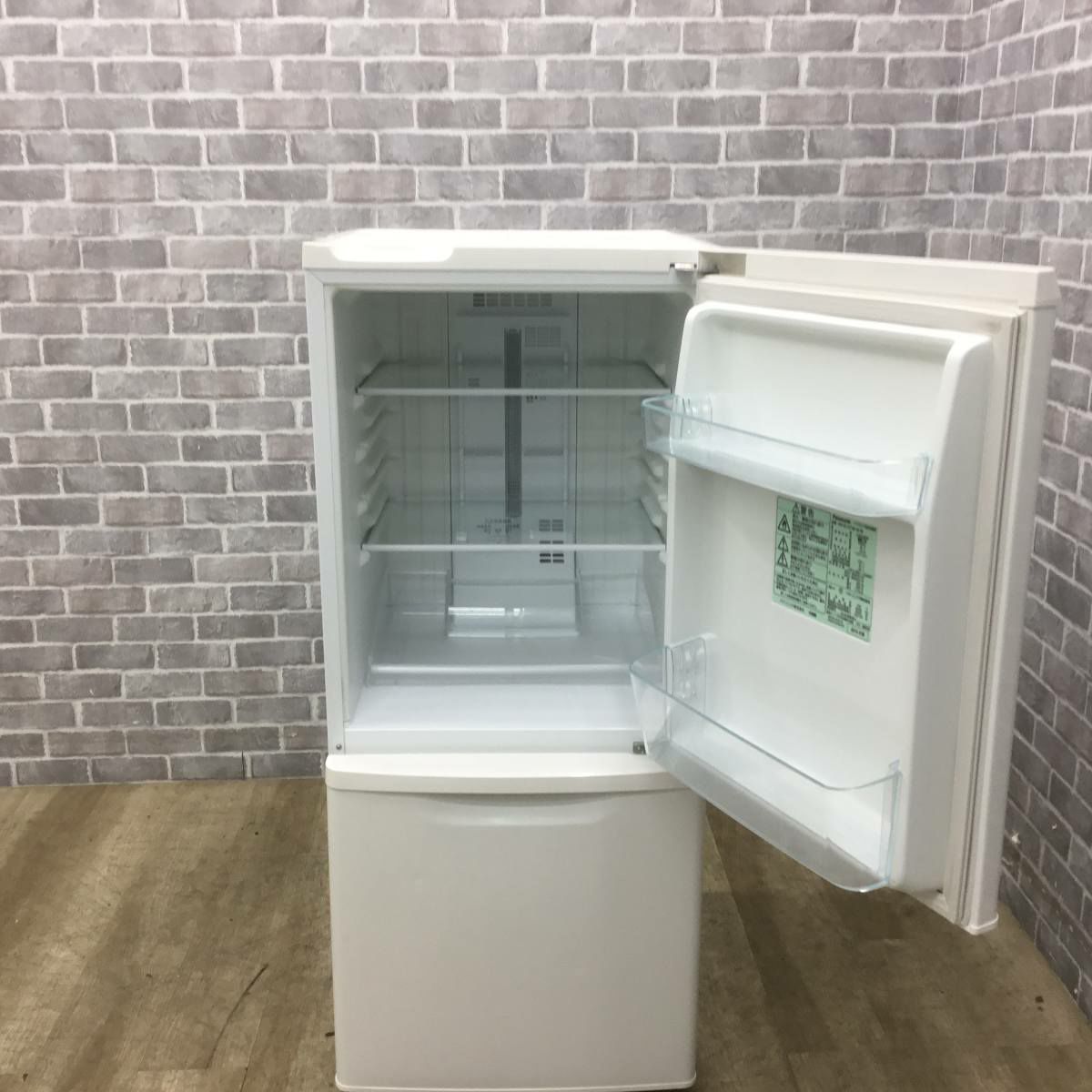 パナソニック 冷蔵庫 2ドア 138L 右開き NR-B147W-W 2015年製